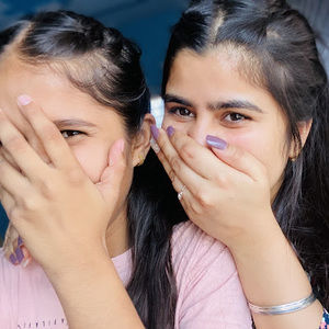 Meet your Posher, Saim